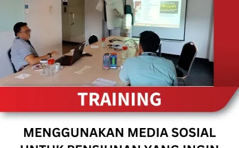 TRAINING MENGGUNAKAN MEDIA SOSIAL UNTUK PENSIUNAN YANG INGIN BERBAGI PENGETAHUAN